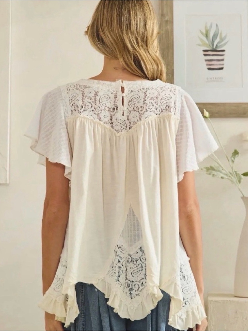 Oli & Hali Cream Lace-Panel Flutter Sleeve Blouse - Picture 11 of 11